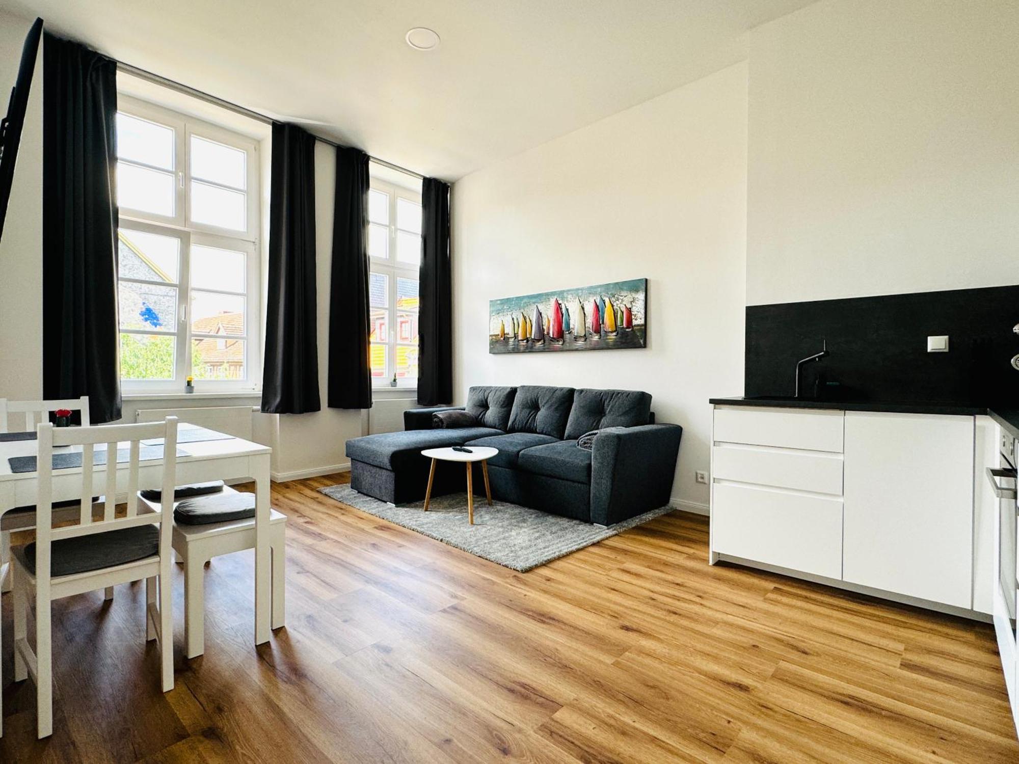 Moderne Ferienwohnung Inmitten Der Altstadt شفيرين المظهر الخارجي الصورة